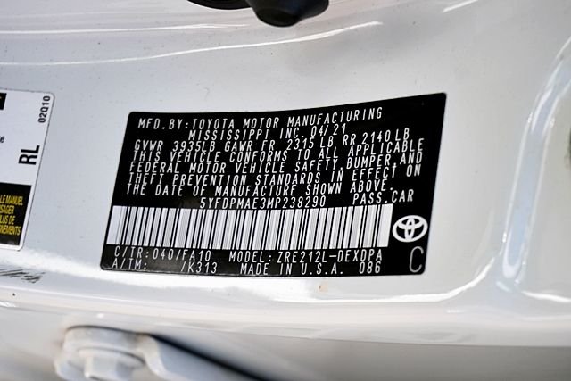 Used 2021 White Toyota L image 29