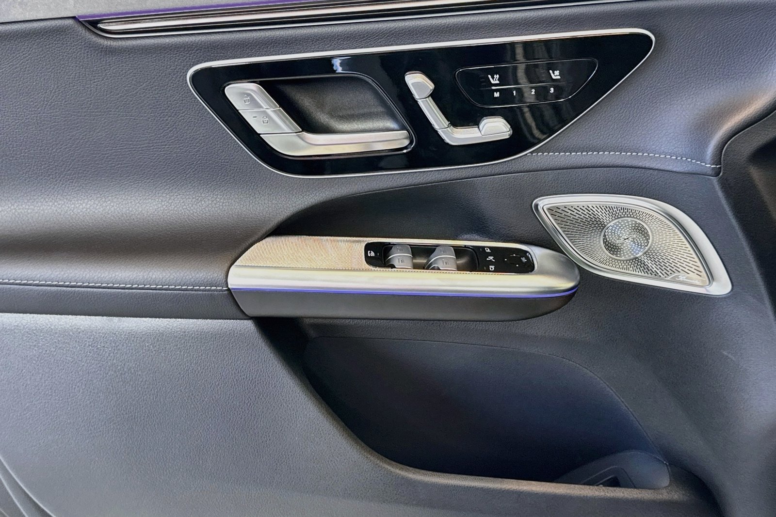 New 2026 Selenite Grey Metallic Mercedes-Benz EQE 320 image 16