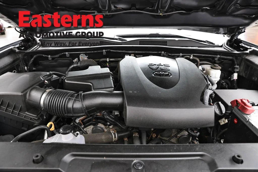 Used 2020 Gray Toyota SR5 image 7
