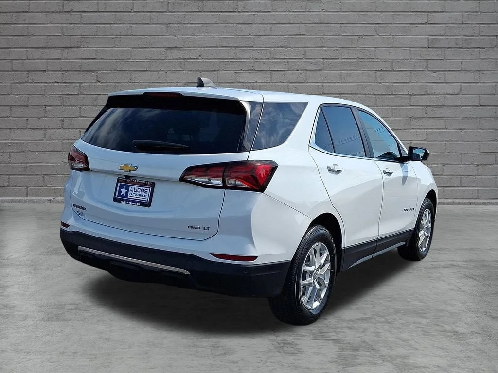 Used 2023 Summit White Chevrolet LT image 40