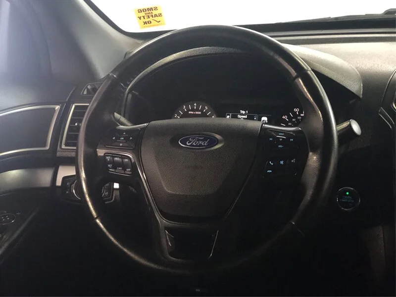Used 2017 Magnetic Ford XLT image 15