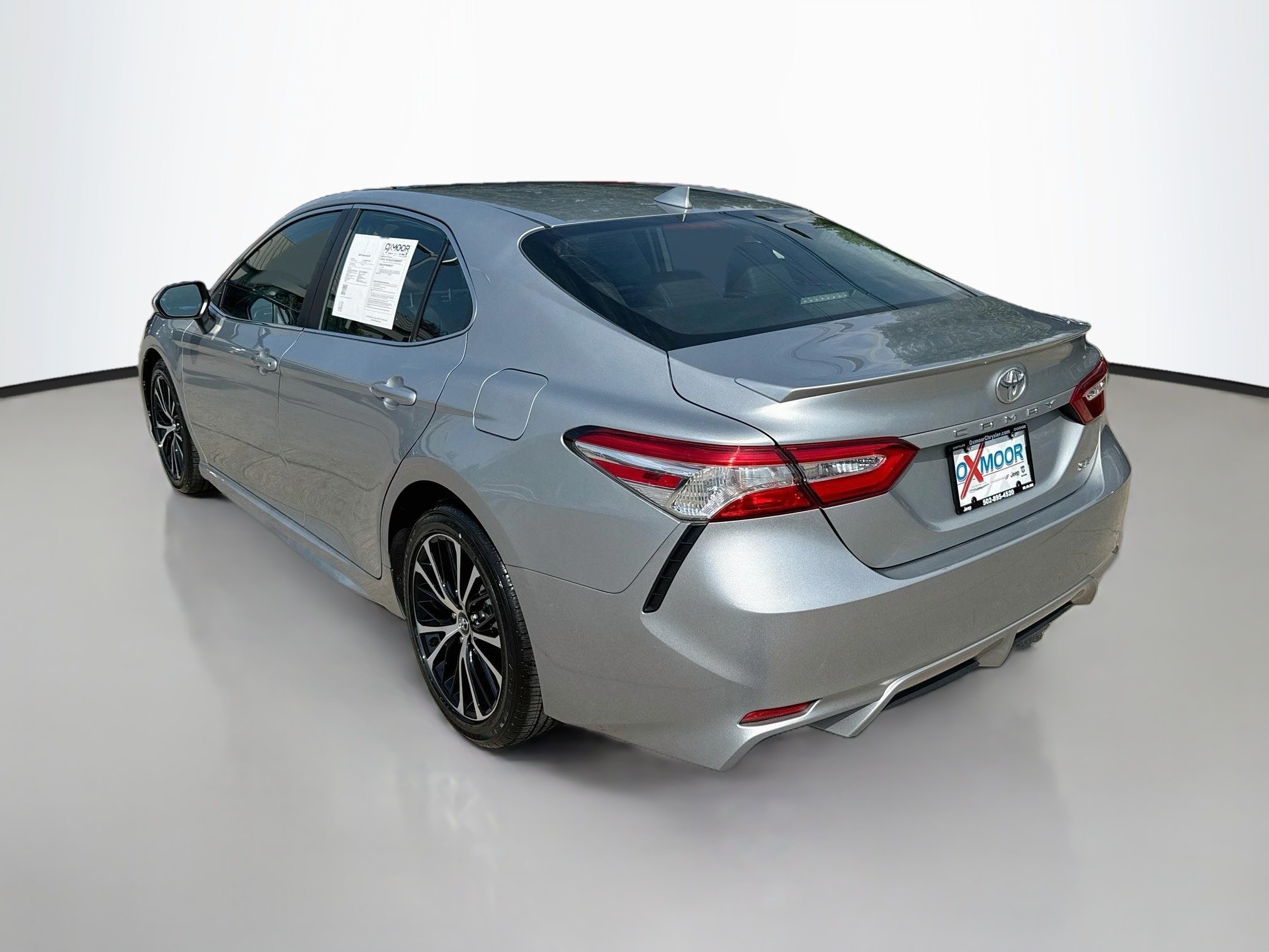 Used 2020 Celestial Silver Metallic Toyota SE image 5
