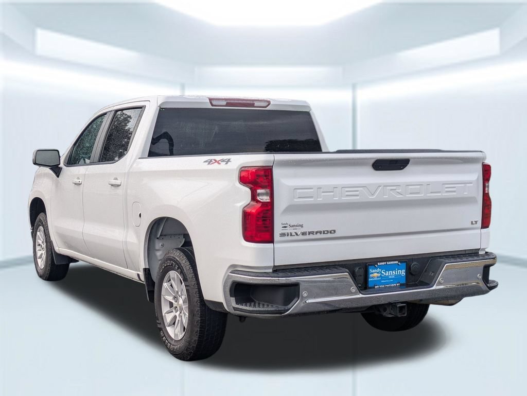 Used 2021 SUMMIT WHITE Chevrolet LT image 4