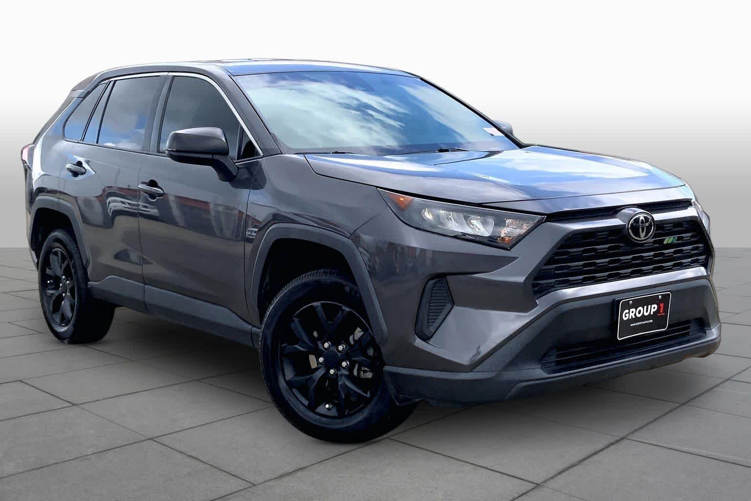 Used 2022 Magnetic Gray Metallic Toyota LE image 3