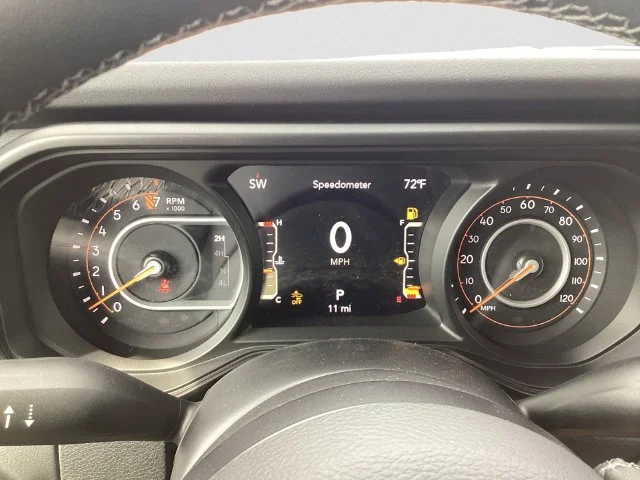 New 2026 41 Jeep SAHARA 4X4 image 15