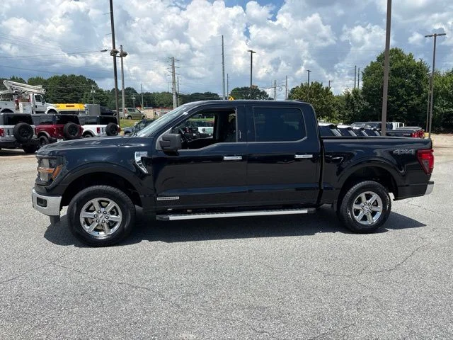 Used 2024 Black Ford XLT image 5