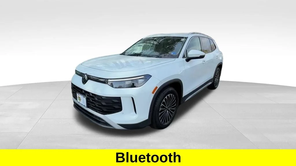 New 2026 Pure White Volkswagen S image 2
