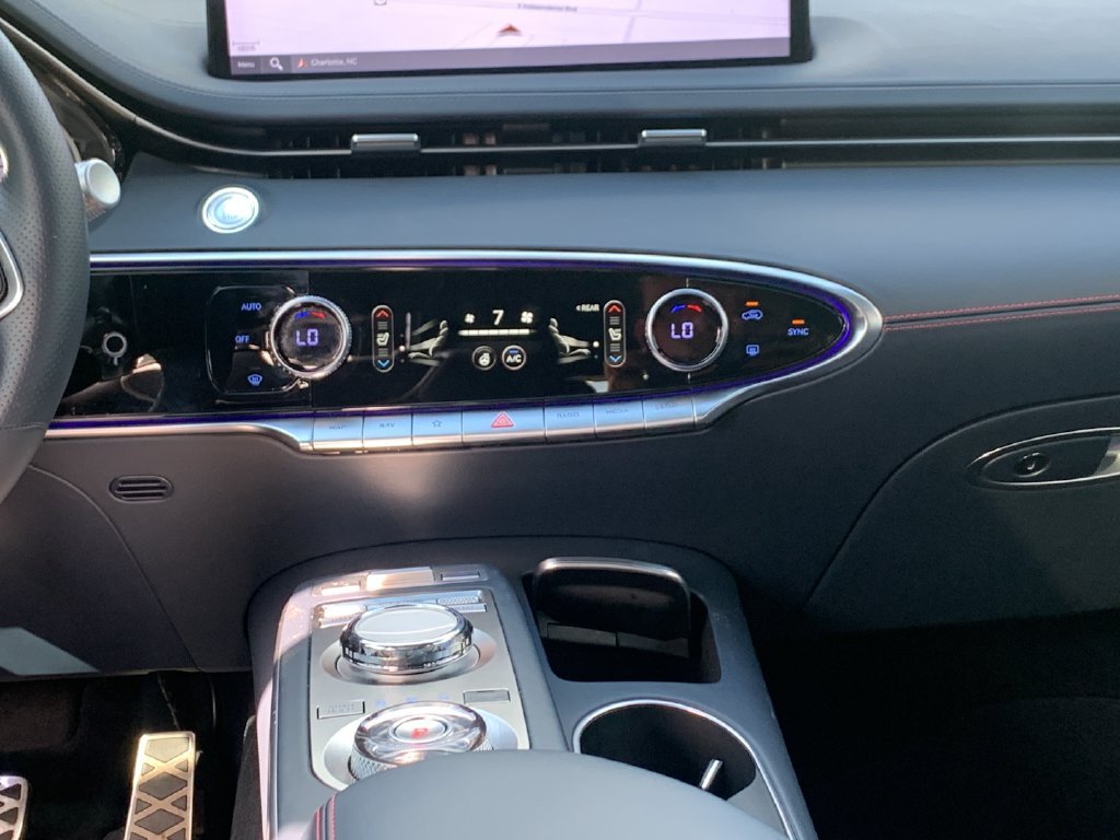 2024 GENESIS GV70 Sport - Photo 24