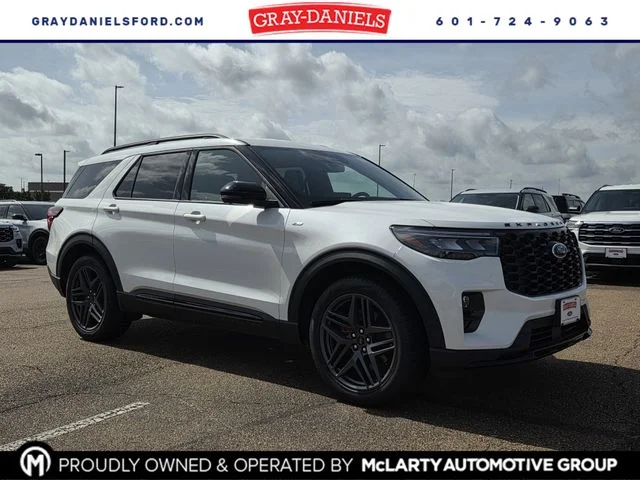 2026 Ford Explorer ST-LINE RWD's photo