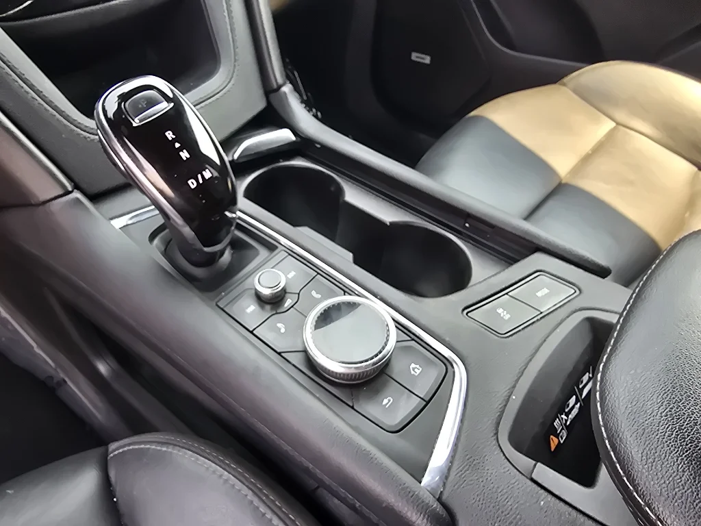 Used 2020 Stellar Black Metallic Cadillac AWD Premium Luxury image 22
