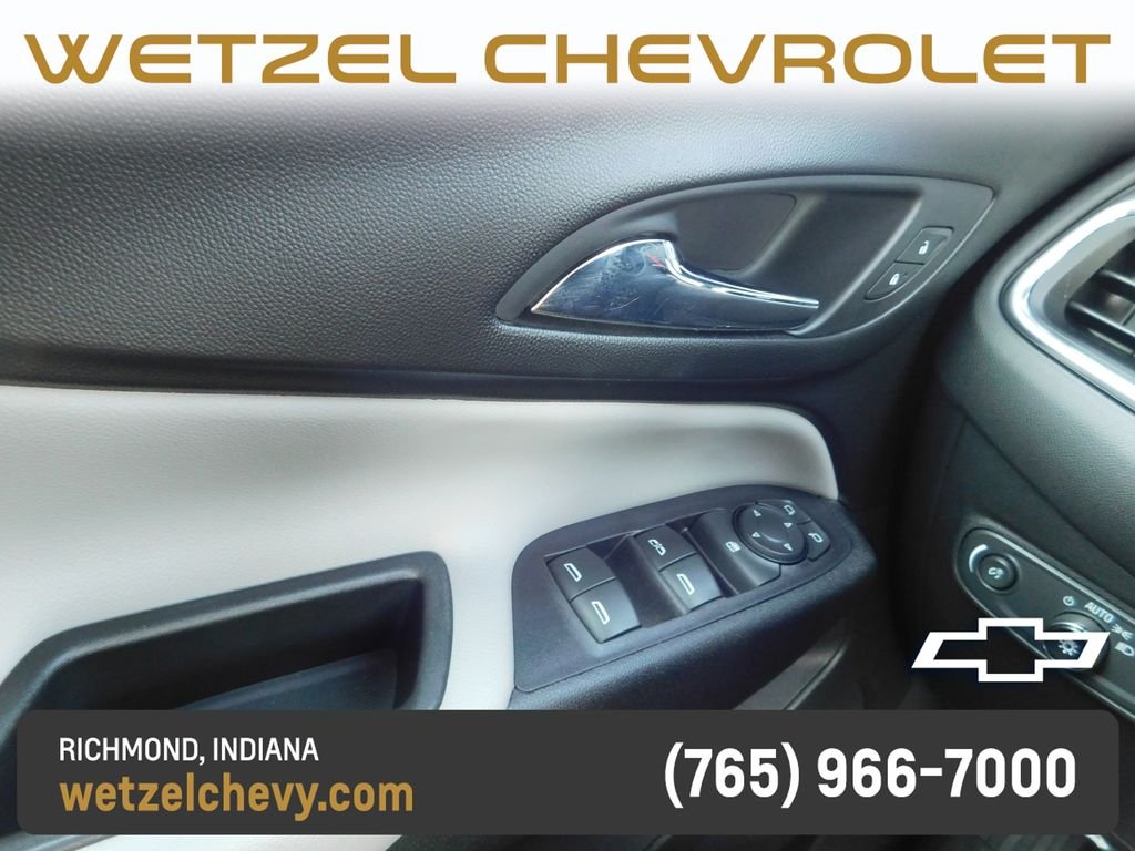 Used 2020 Silver Chevrolet LS image 25