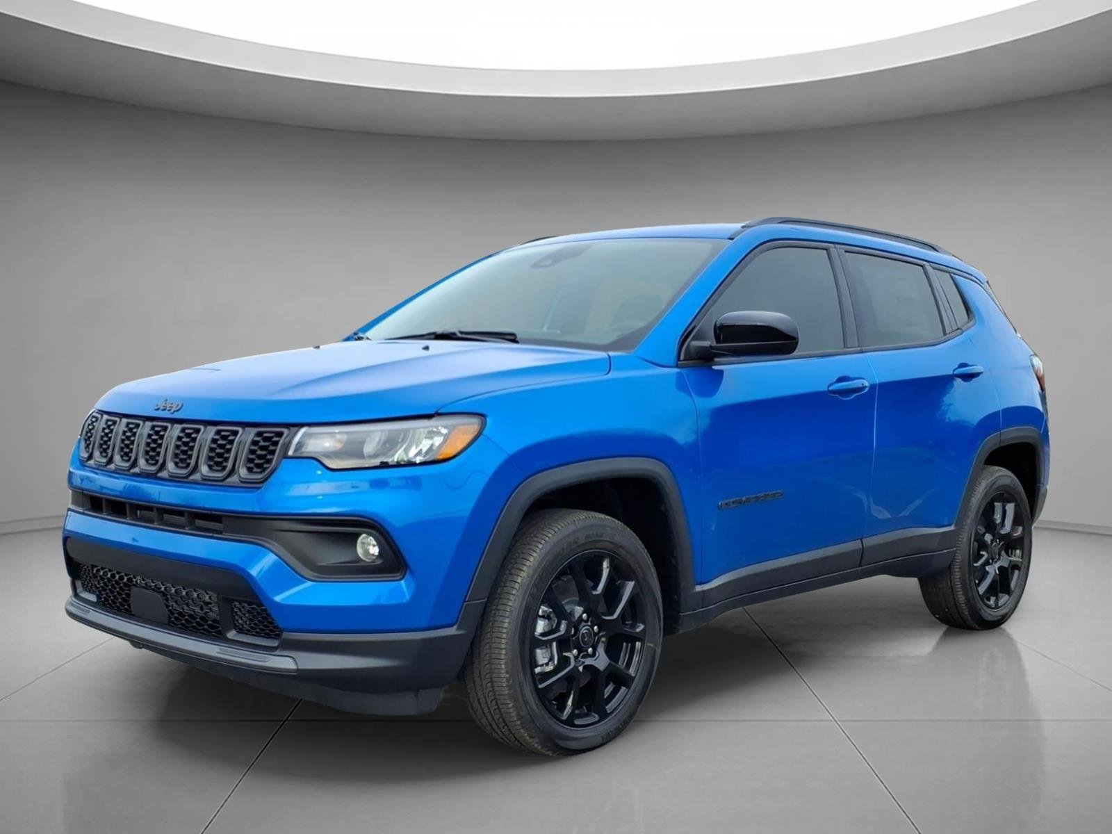 New 2026 Hydro Blue Pearl-Coat Exterior Paint Jeep Latitude Altitude image 1