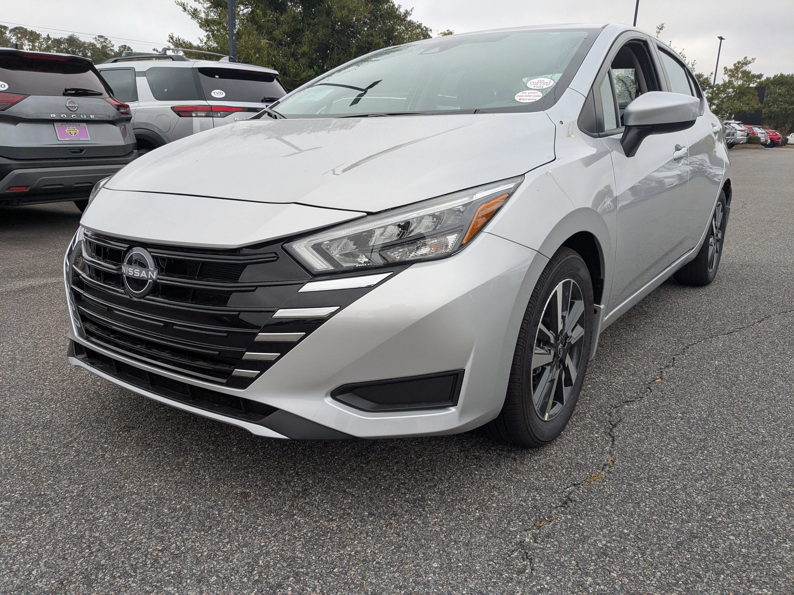 New 2025 Brilliant Silver Metallic Nissan SV image 7