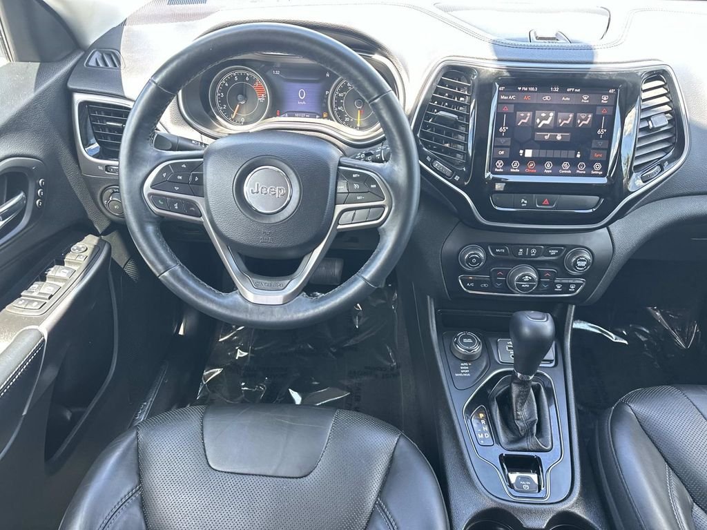 Used 2019 White Jeep Limited image 18