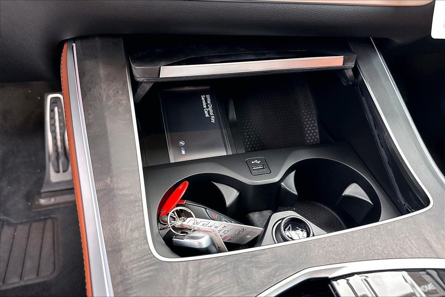 New 2026 Mineral White Metallic BMW xDrive50e image 21