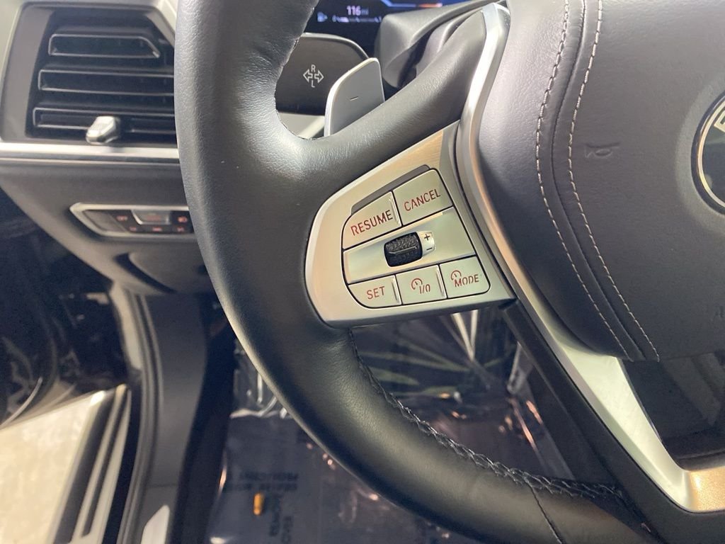 Used 2023 Black Sapphire Metallic BMW xDrive40i image 10