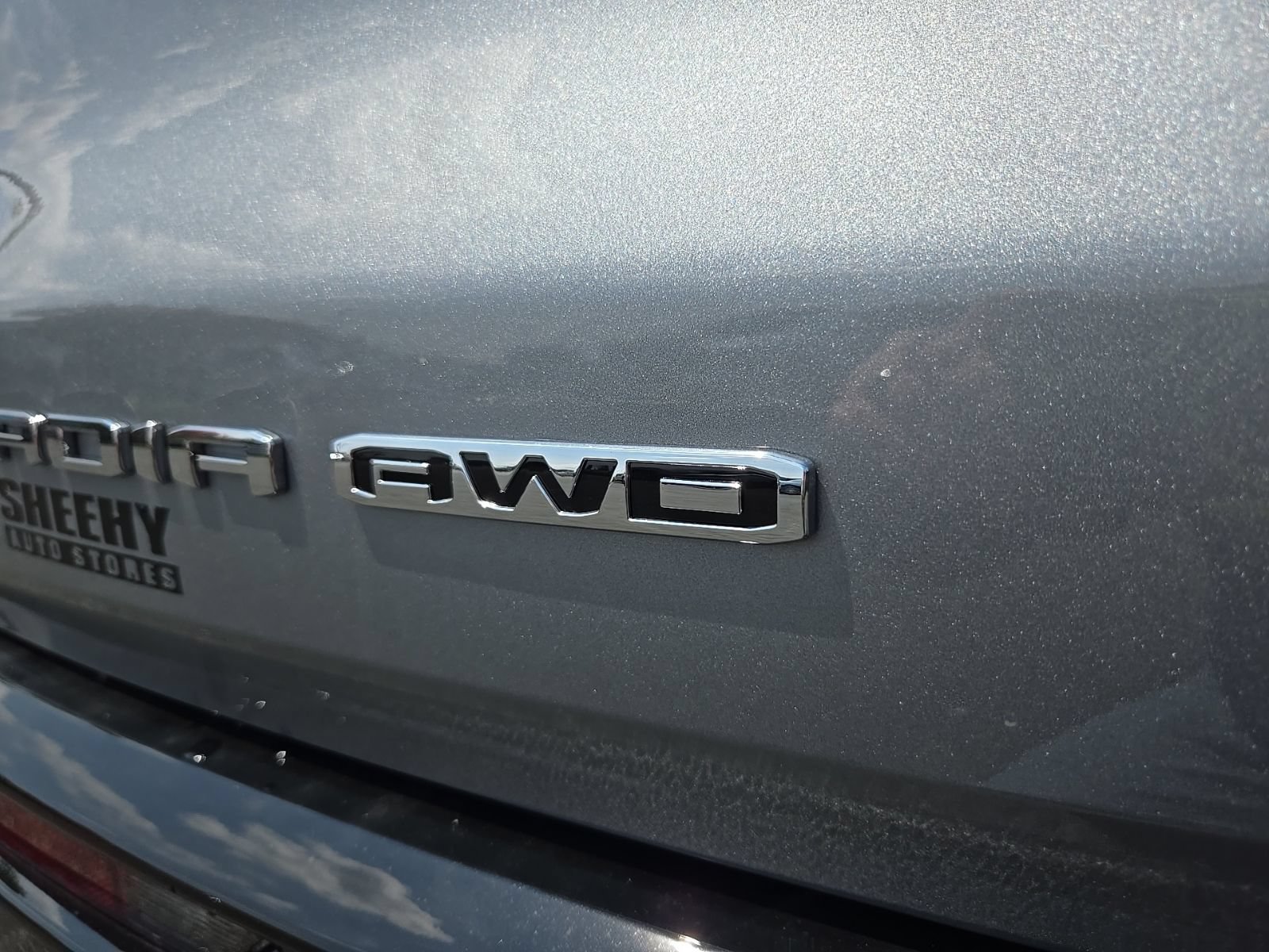 2026 GMC Acadia Denali Ultimate - Photo 12