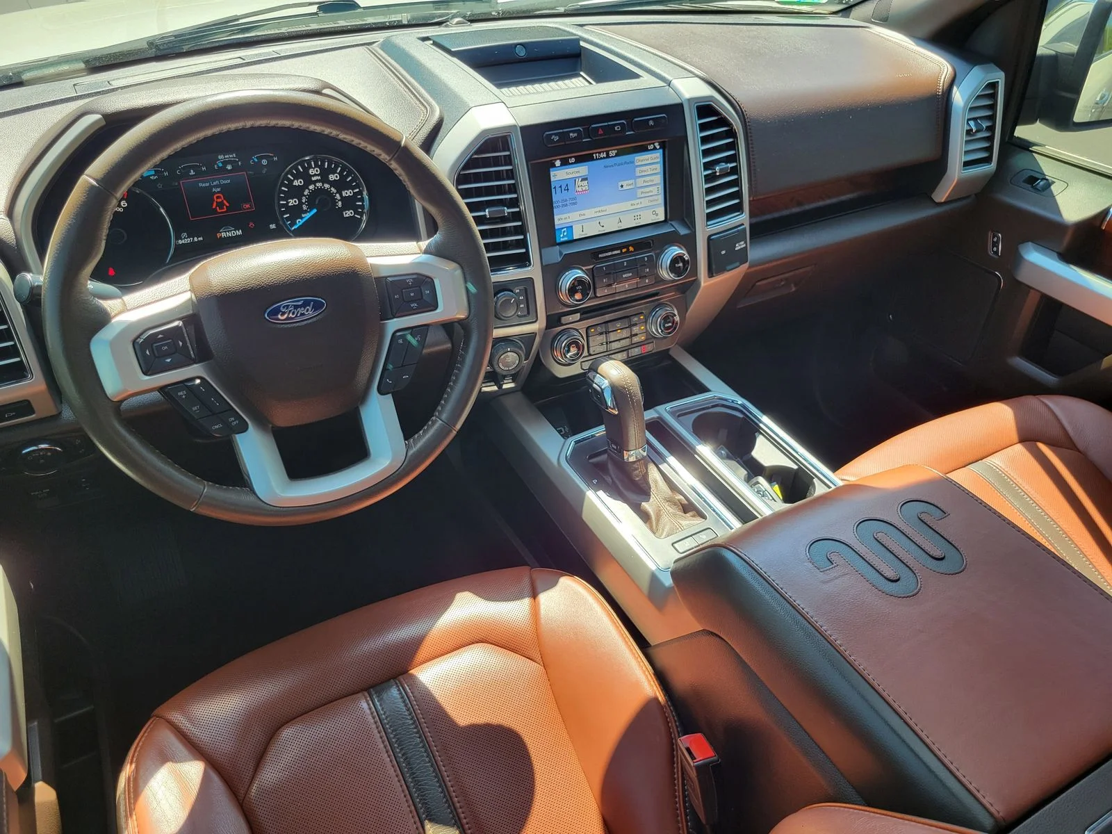 Used 2018 White Platinum Metallic Tri-Coat Ford King Ranch image 25