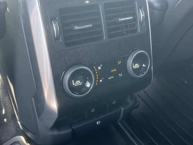 Used 2020 Gray Land Rover HSE Dynamic image 19