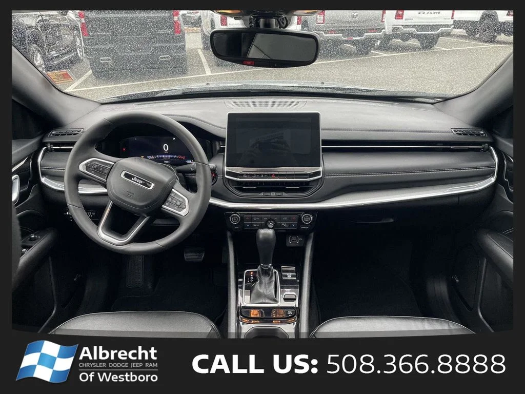 Used 2023 Silver Jeep Limited image 23