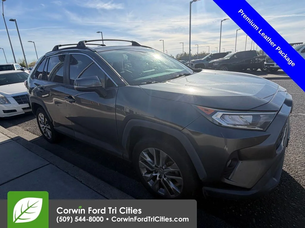2020 Toyota RAV4 XLE Premium FWD's photo