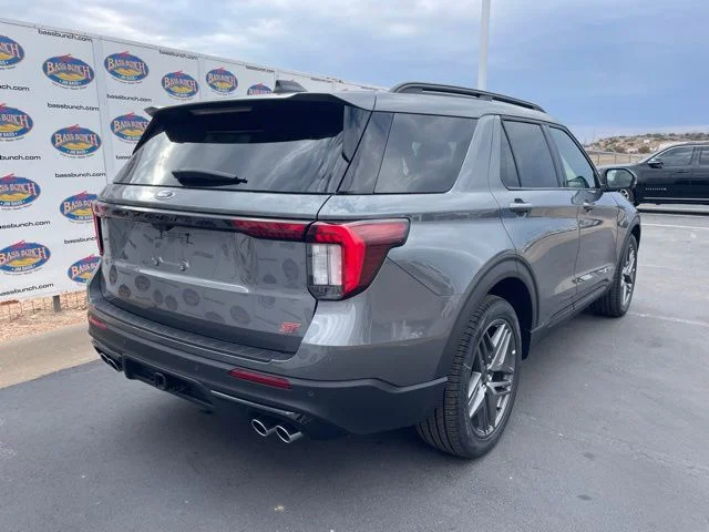 New 2026 Gray Metallic Ford ST image 4