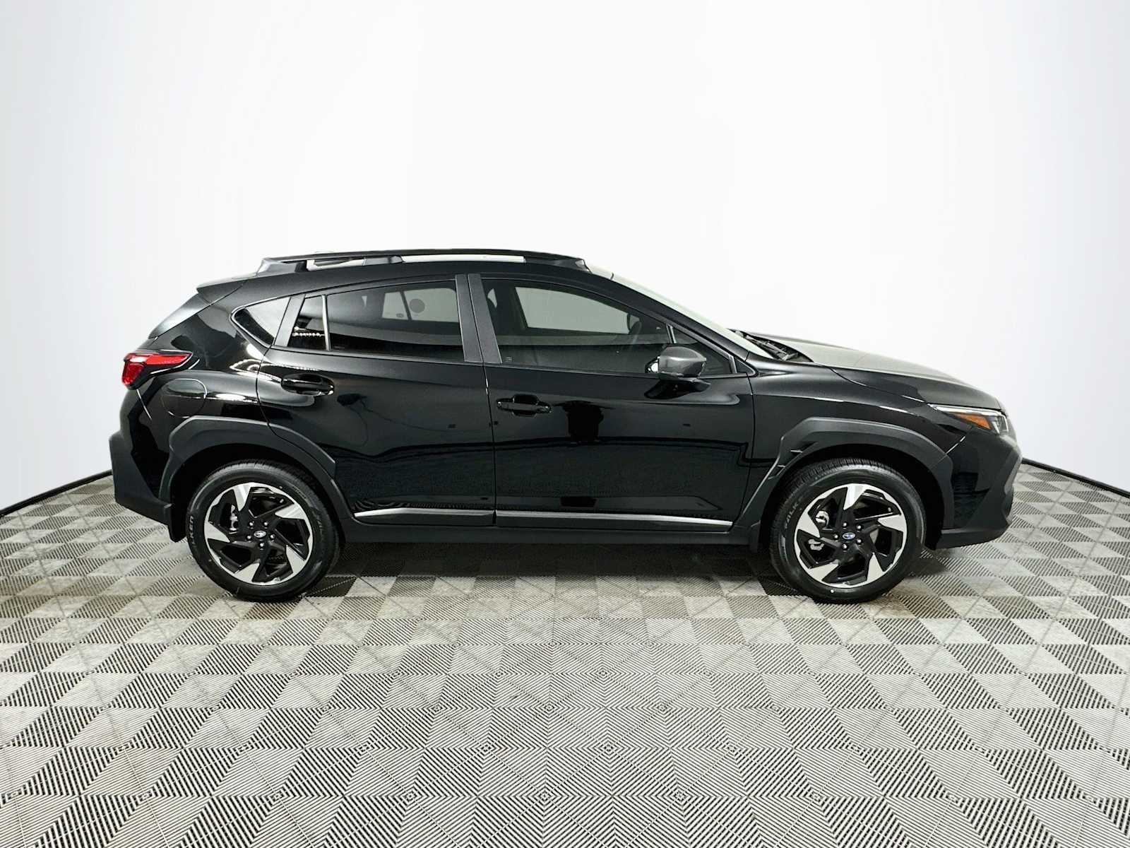New 2026 CRYSTAL BLACK SILICA Subaru Limited image 8