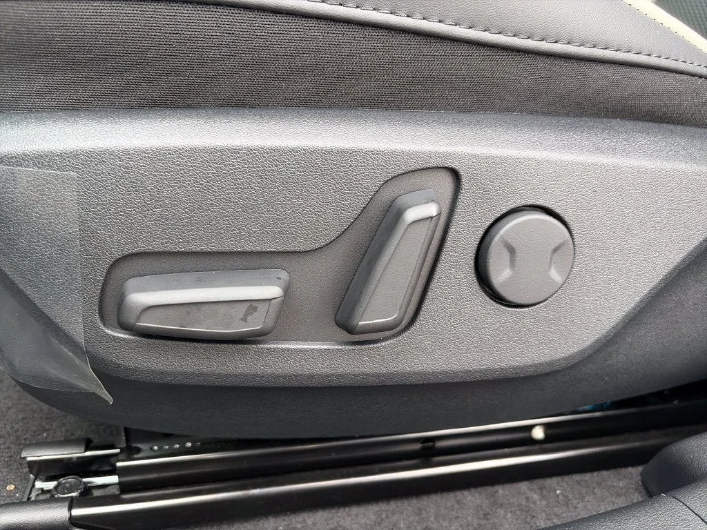 New 2026 Wolf Gray / Black Roof Kia GT-Line AWD image 16