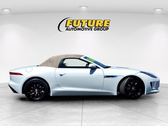 Used 2016  Jaguar Base image 3