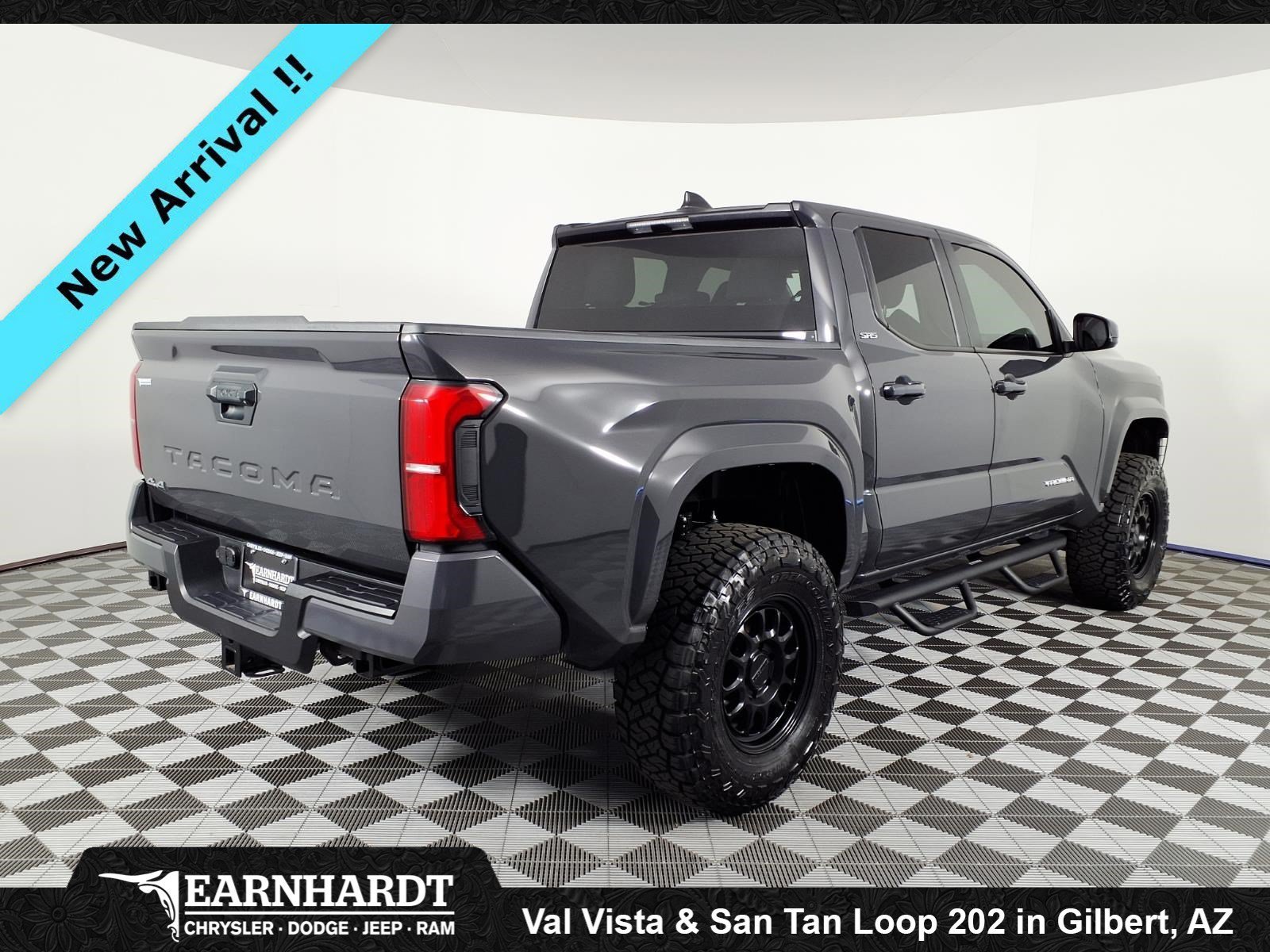 Used 2026  Toyota SR5 image 4