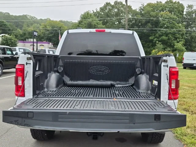 Used 2022 White Ford XLT image 32
