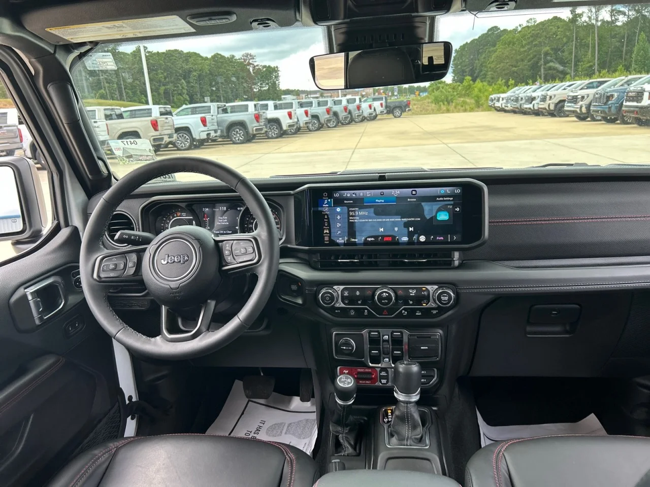 Used 2025 White Jeep Rubicon X image 22