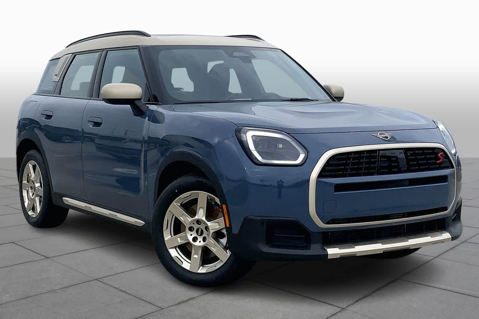 New 2026 Slate Blue Metallic MINI Signature Plus image 2