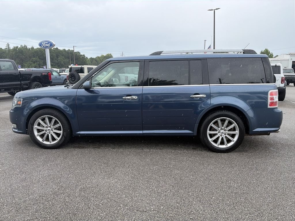 Used 2019 Blue Ford Limited image 5