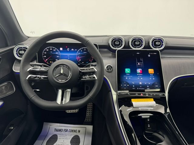 New 2026 Polar White Mercedes-Benz GLC 300 image 4