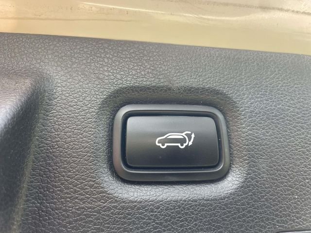 Used 2019 Quartz Hyundai Ultimate image 9