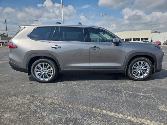 Used 2025 Gray Toyota Platinum image 9