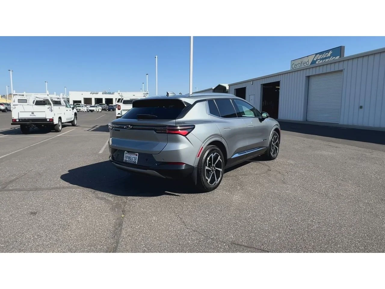 2024 Chevrolet Equinox EV LT - Photo 11