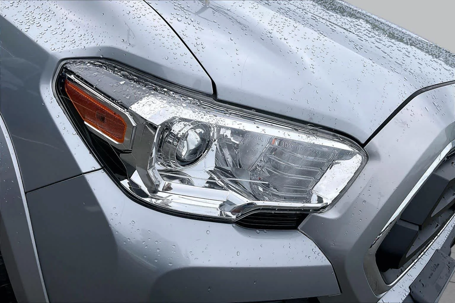 Used 2021 Silver Sky Metallic Toyota SR5 image 27
