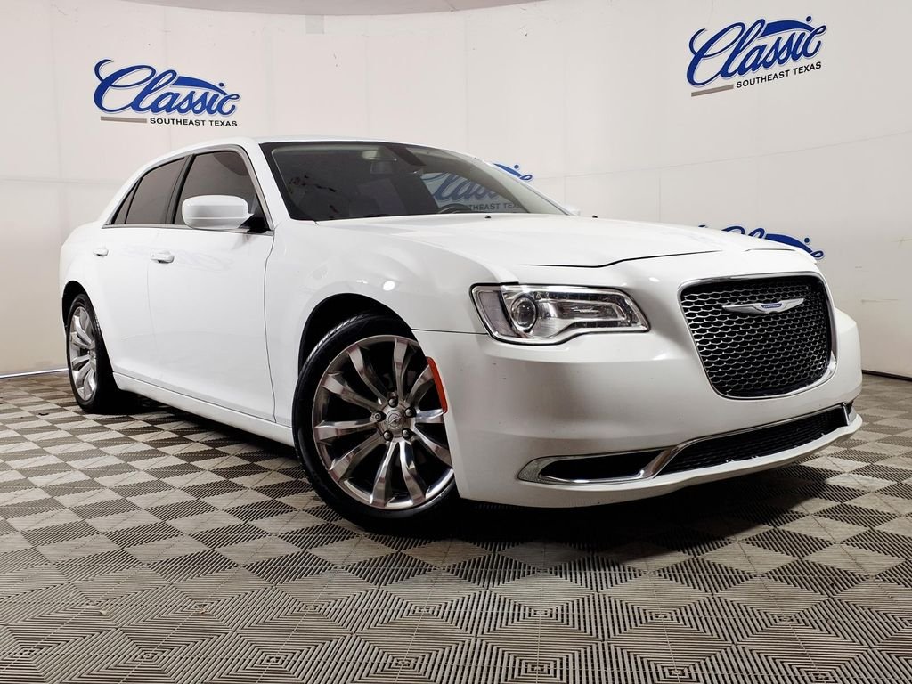 2019 Chrysler 300
