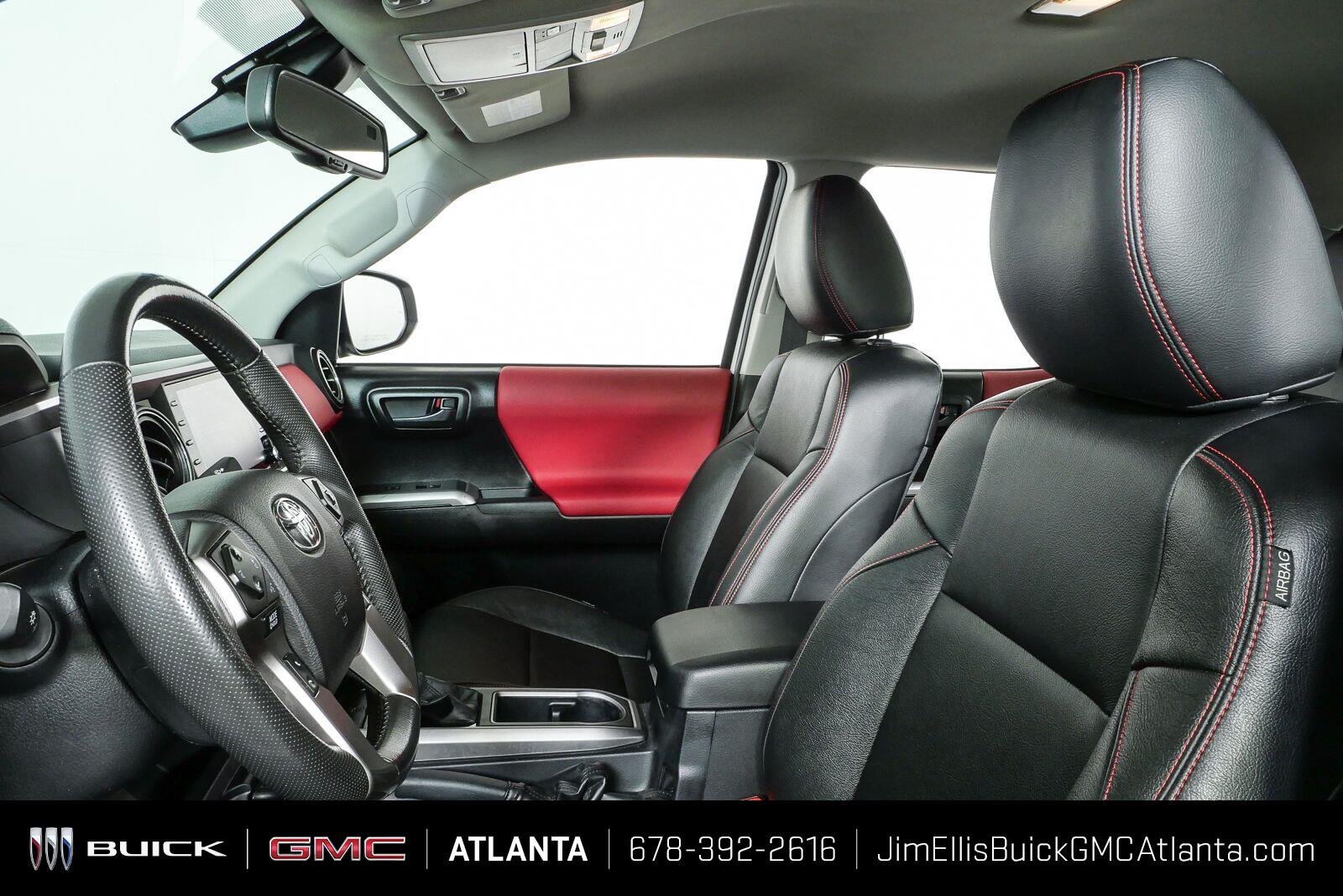 Used 2022 White Toyota SR5 V6 image 5
