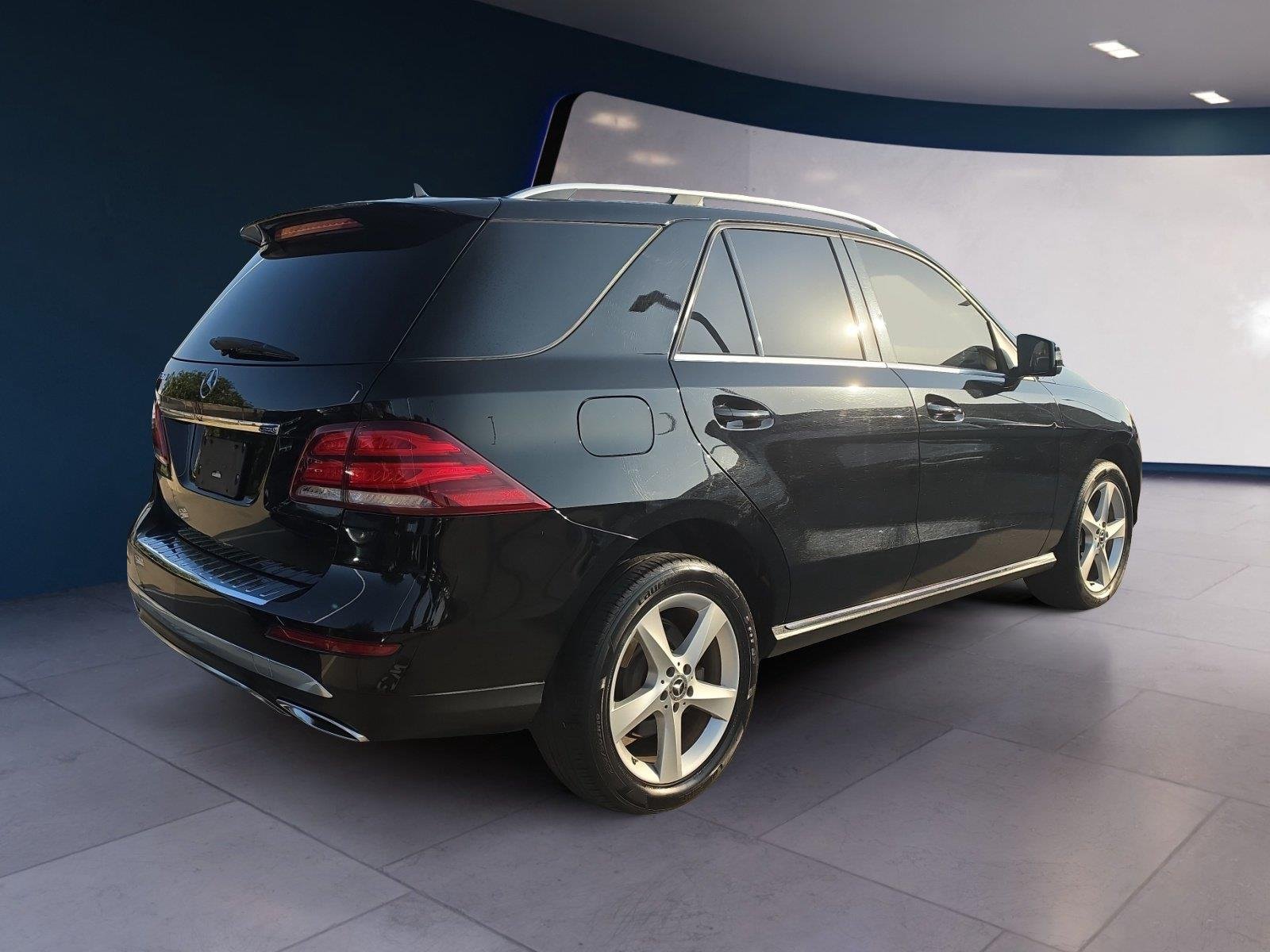 Used 2018 Black Mercedes-Benz GLE 350 image 5