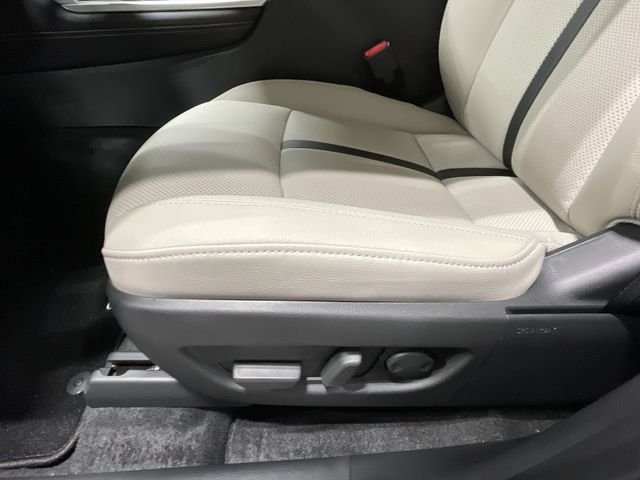 Used 2026 White Mazda 3.3 Turbo Preferred image 18