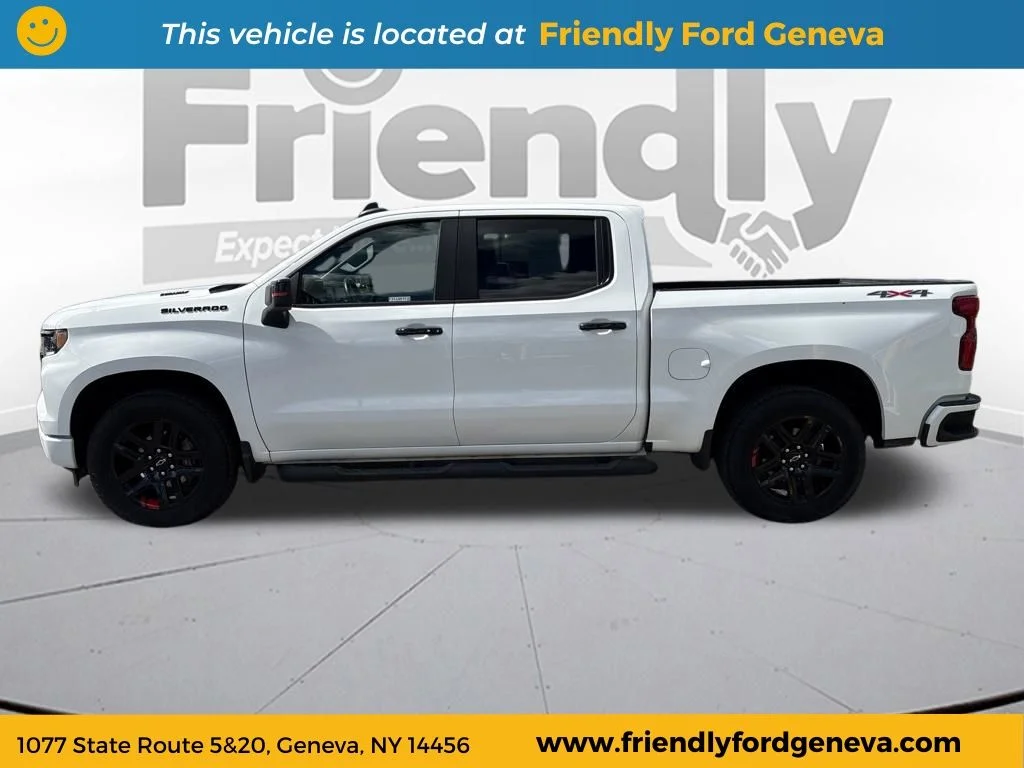 Used 2023 White Chevrolet RST image 8