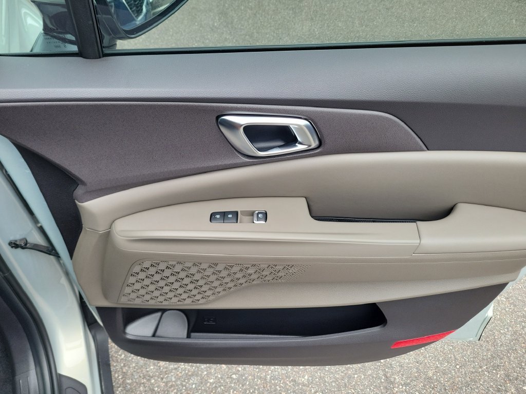 New 2026 Ivory Silver Kia SX image 10