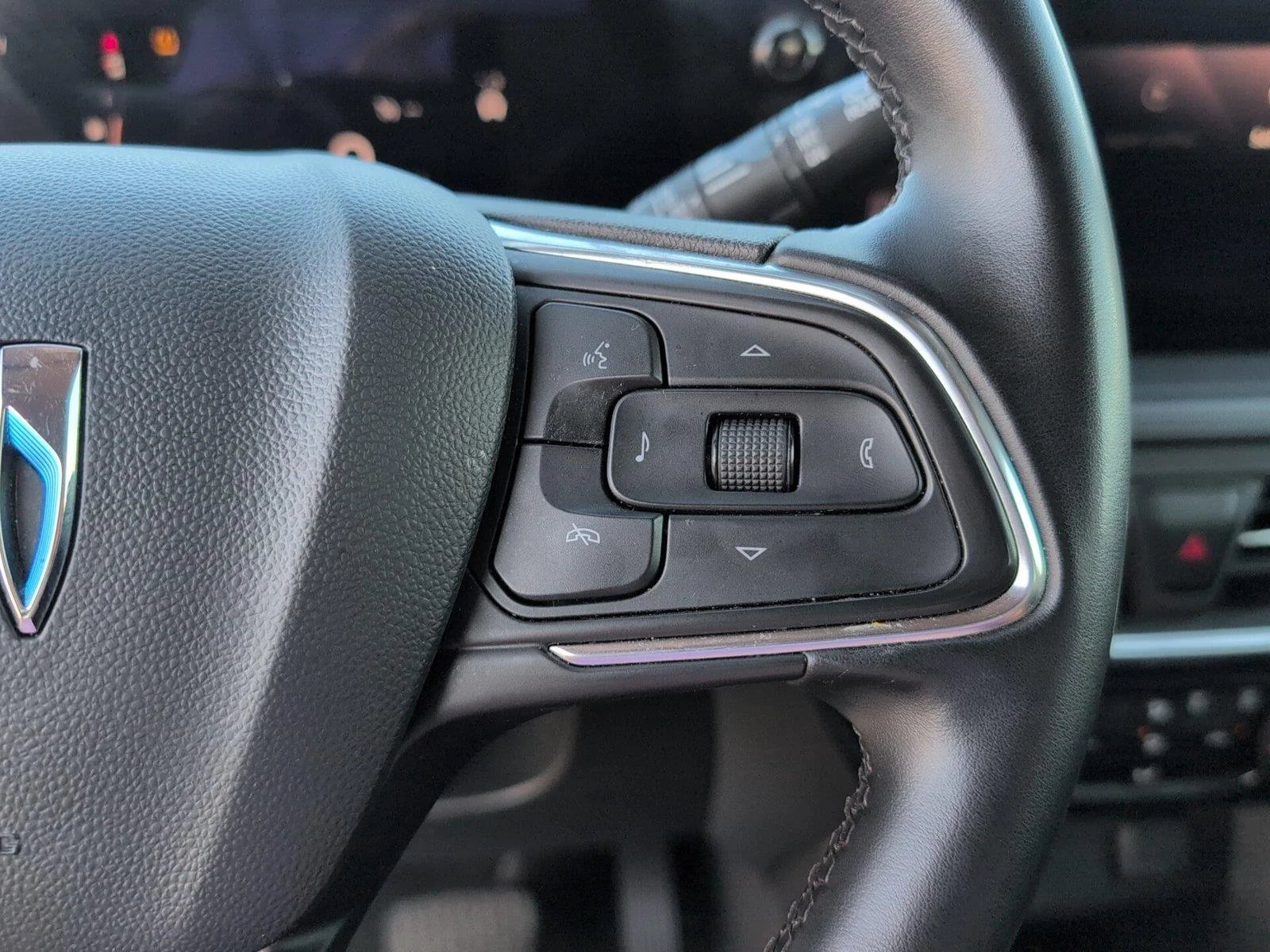 Used 2024 Summit White Buick Sport Touring image 24