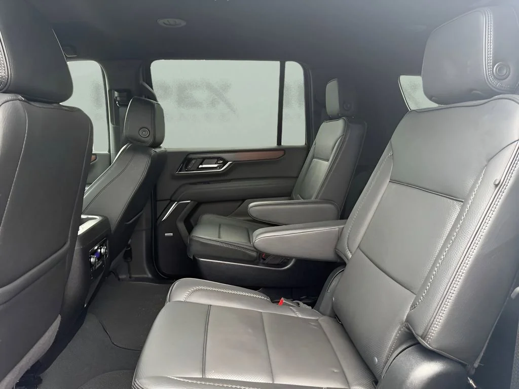 Used 2025 Summit White GMC Denali image 21