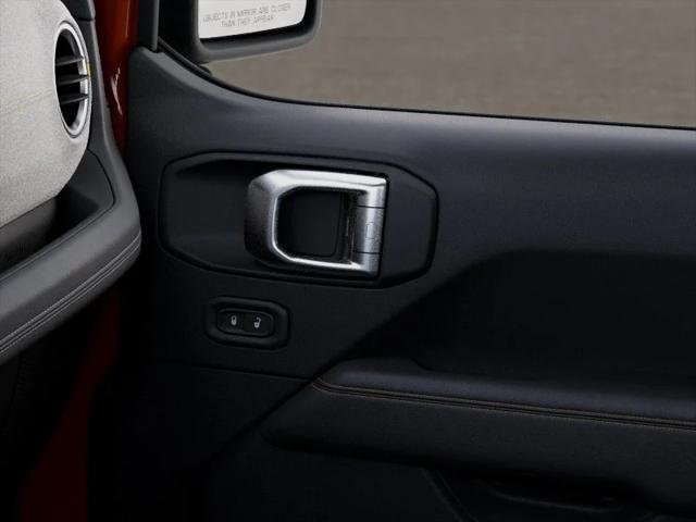 2025 Jeep Wrangler 4-Door Sahara - Photo 45