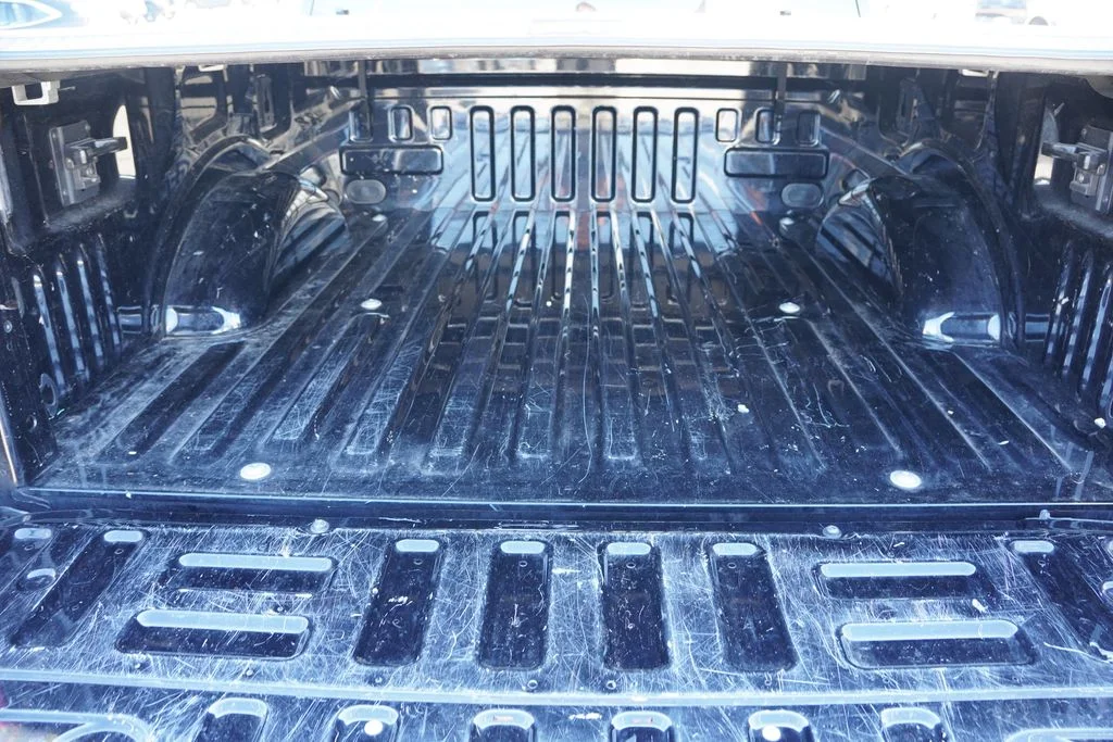 Used 2018 Black Ford Lariat image 23
