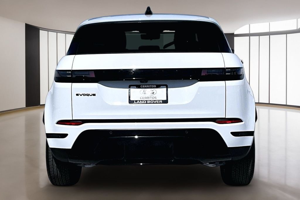 New 2026 FUJI WHITE Land Rover S image 4